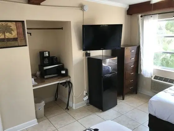 Oda, 2 Çift Kişilik Yatak, Buzdolabı ve Mikrodalga, Avlu Manzaralı (2nd Floor)