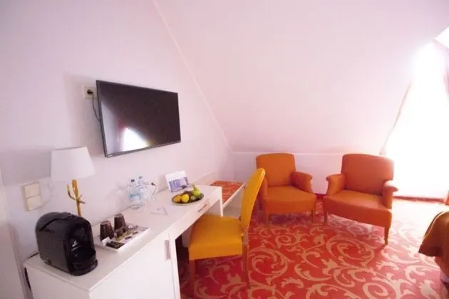 Deluxe Tek Büyük Yataklı Oda