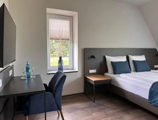 Standard Tek Büyük Yataklı Oda