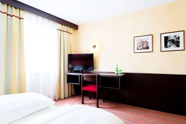 Economy Tek Büyük veya İki Ayrı Yataklı Oda