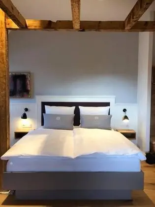 Comfort Tek Büyük Yataklı Oda