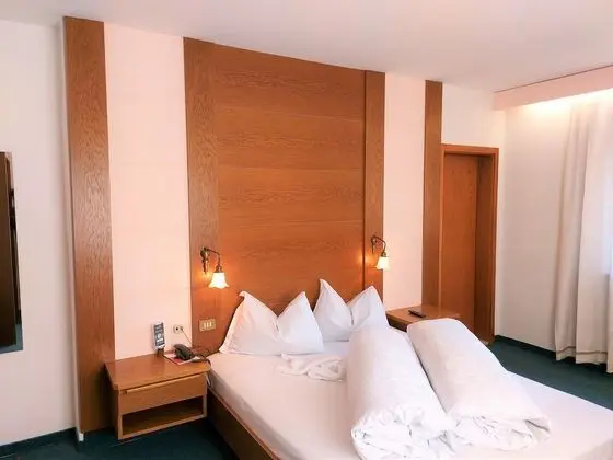 Tek Büyük Yataklı Oda, Ek Bina (Haus Erika)