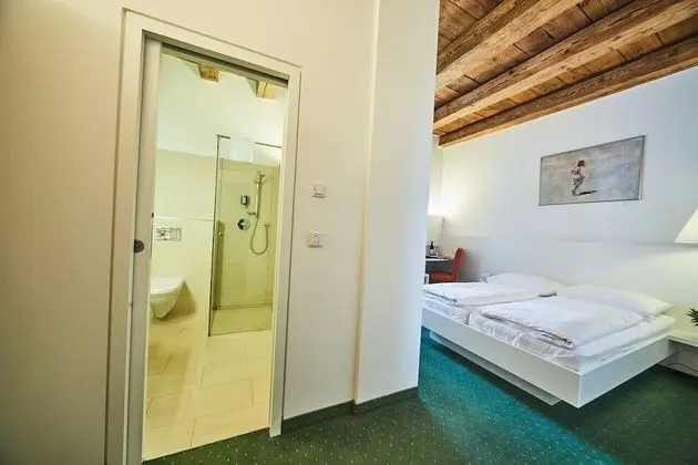 Classic Tek Büyük Yataklı Oda (Schuettkasten Klein)