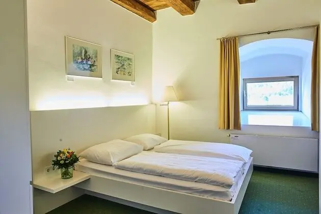 Classic Tek Büyük Yataklı Oda (Schuettkasten Klein)