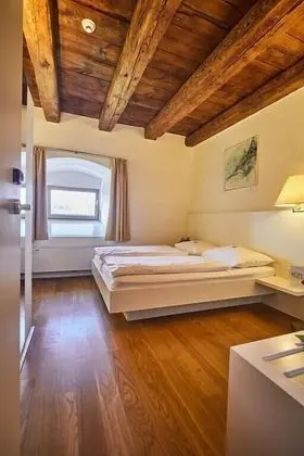 Classic Tek Büyük Yataklı Oda (Schuettkasten Klein)