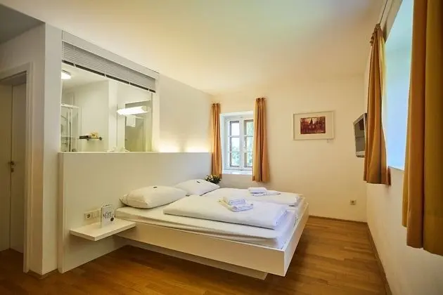 Classic Tek Büyük Yataklı Oda (Schuettkasten Klein)