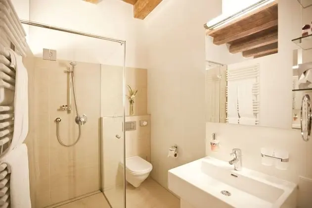 Comfort Tek Büyük Yataklı Oda (Schuettkasten Gross)