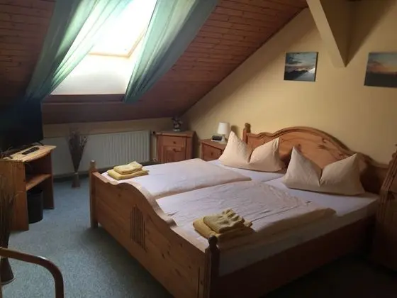 Tek Büyük Yataklı Oda