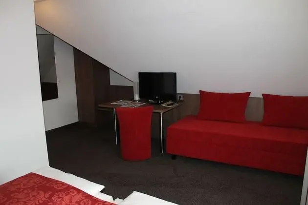 Standard Tek Büyük Yataklı Oda