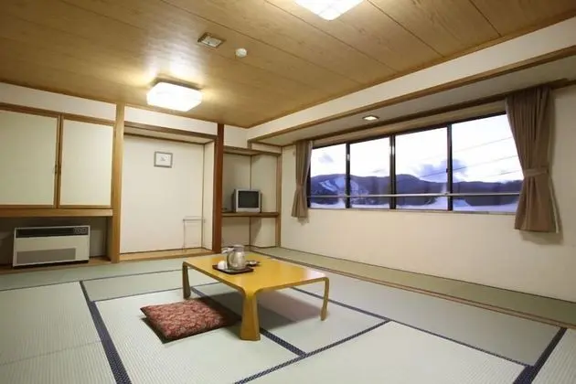 Traditional Oda, Sigara İçilmez (Japanese Style, for 3 People)