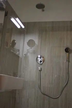 Classic Tek Büyük Yataklı Oda