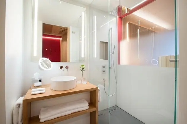 Deluxe Tek Büyük Yataklı Oda, 1 Çift Kişilik Yatak, Balkon