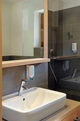 Basic Tek Büyük Yataklı Oda, 1 Yatak Odası, Üzüm Asması Manzaralı, Avlu