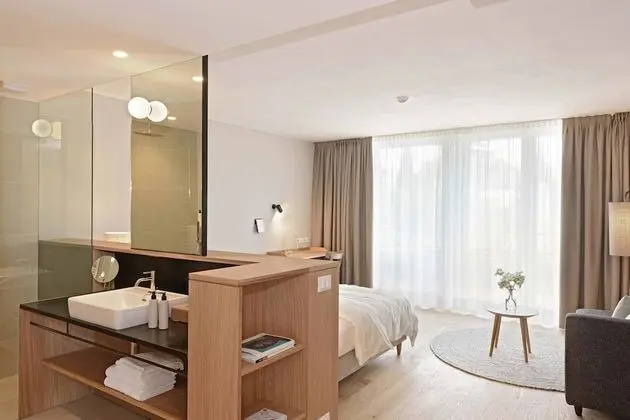 Design Tek Büyük Yataklı Oda, 1 Yatak Odası, Balkon, Üzüm Asması Manzaralı