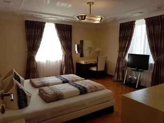 Villa, 6 Yatak Odası, Kişiye Özel Havuzlu