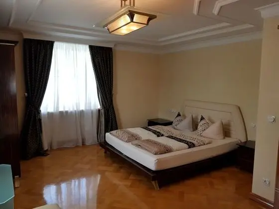 Villa, 6 Yatak Odası, Kişiye Özel Havuzlu