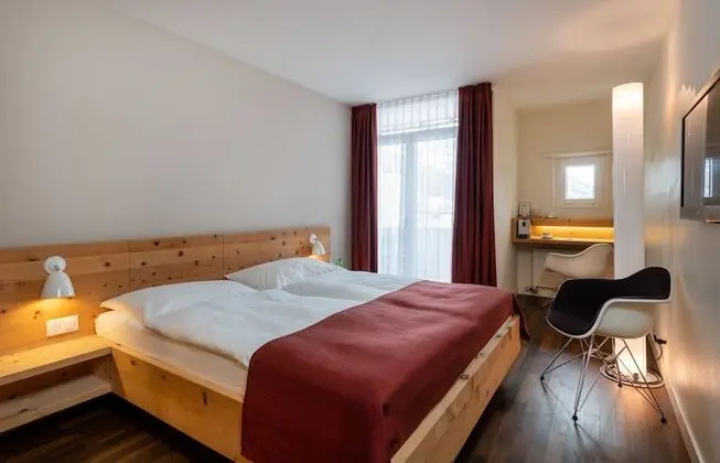 Tek Büyük Yataklı Oda, Balkon