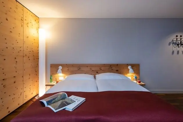 Tek Büyük Yataklı Oda, Balkon