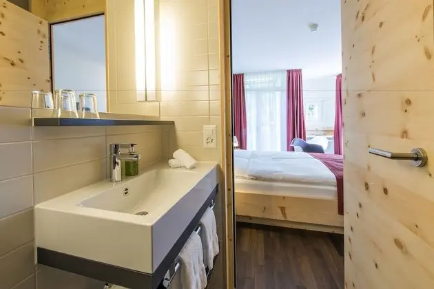 Tek Büyük Yataklı Oda, Balkon