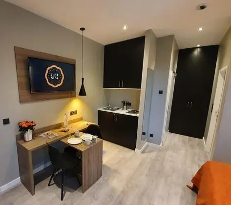 Deluxe Tek Büyük Yataklı Oda, Küçük Mutfak