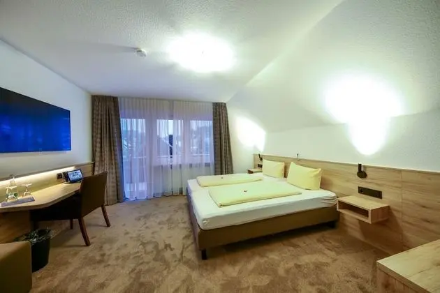 Comfort Tek Büyük Yataklı Oda