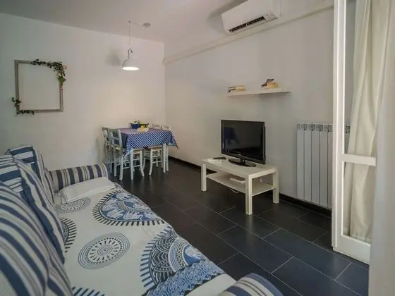 Comfort Apart Daire, Bahçe Manzaralı