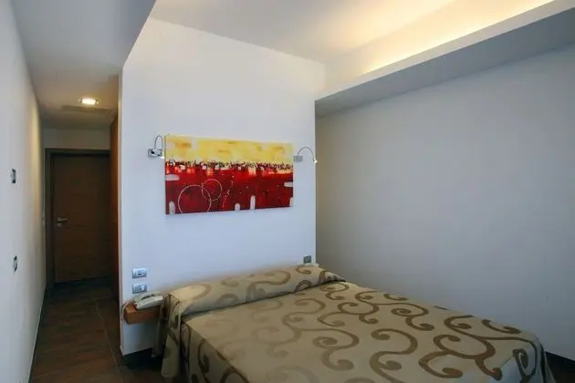 Tek Büyük Yataklı Oda, Balkon