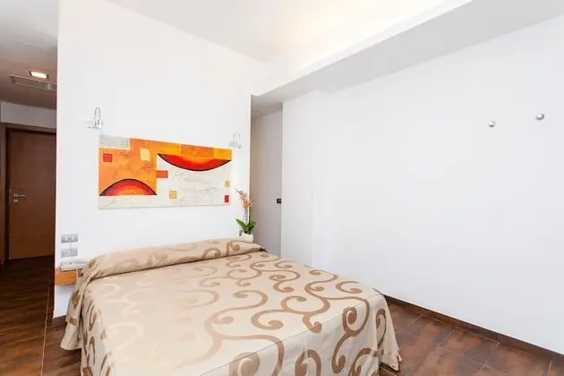 Tek Büyük Yataklı Oda, Balkon