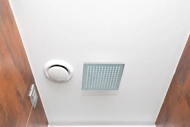 Tek Büyük Yataklı Oda, Balkon