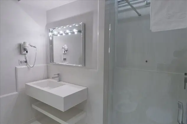 Executive Tek Büyük Yataklı Oda