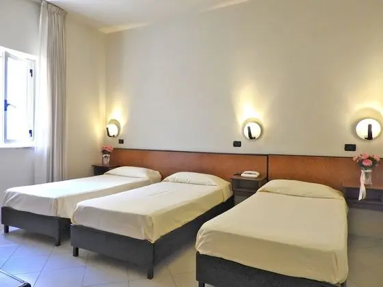 Basic Dört Kişilik Oda