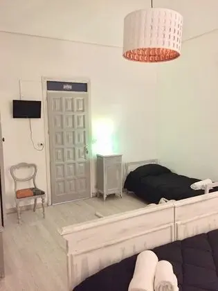 Üç Kişilik Oda
