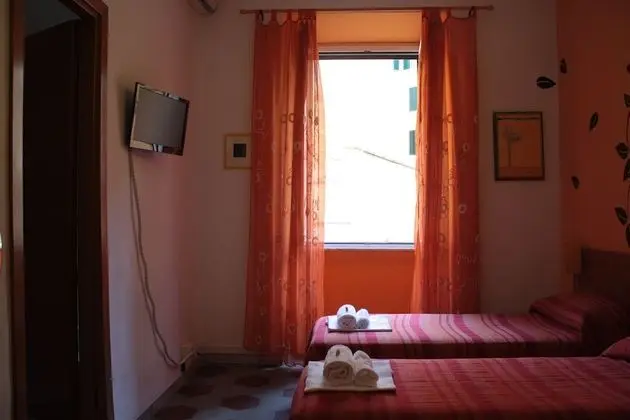 Tek Büyük veya İki Ayrı Yataklı Oda