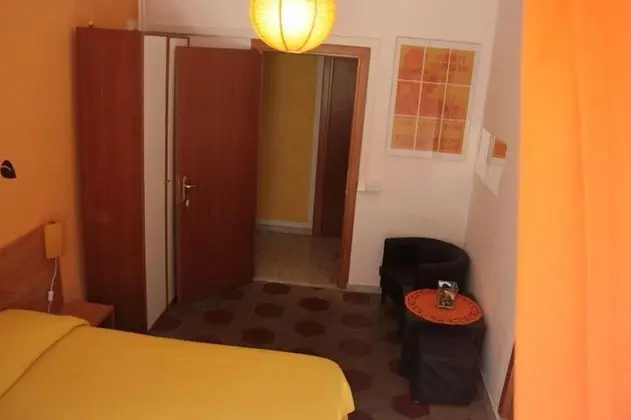 Tek Büyük veya İki Ayrı Yataklı Oda