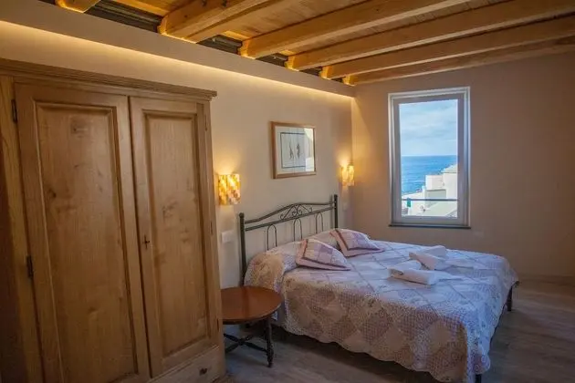 Deluxe Tek Büyük Yataklı Oda, 1 Büyük (Queen) Boy Yatak, Deniz Manzaralı