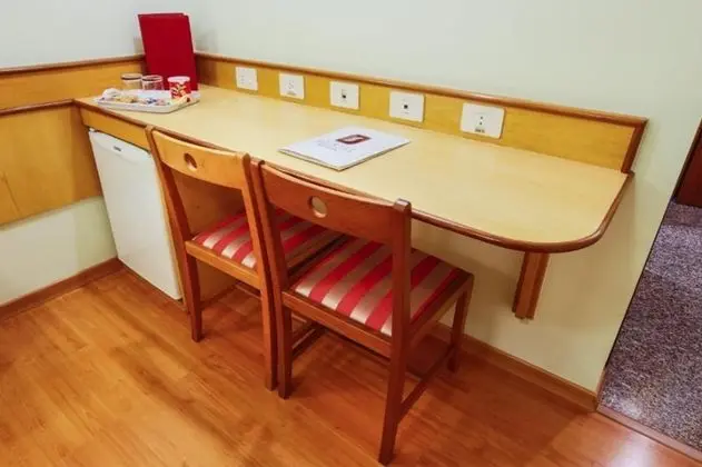 Luxury Tek Büyük Yataklı Oda