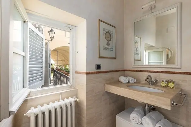Comfort Tek Büyük Yataklı Oda, Bahçe Manzaralı