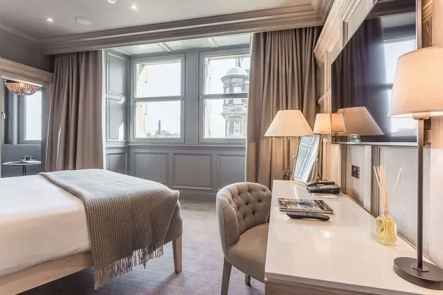 Deluxe Tek Büyük veya İki Ayrı Yataklı Oda, Şehir Manzaralı