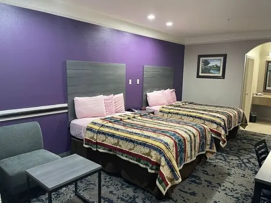 Basic Tek Büyük Yataklı Oda