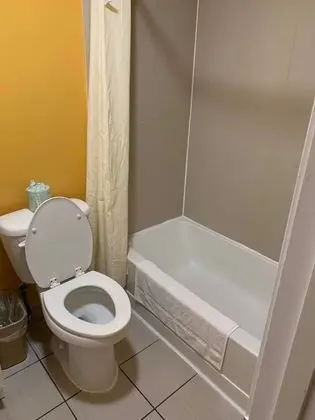 Oda, 1 Büyük (Queen) Boy Yatak, Sigara İçilmez