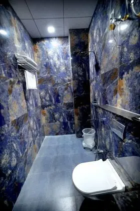 Premium Tek Büyük Yataklı Oda