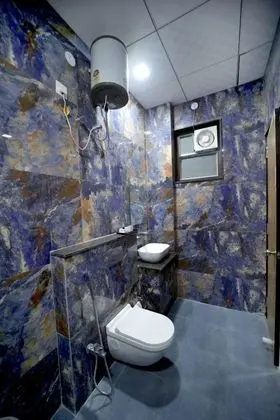 Premium Tek Büyük Yataklı Oda