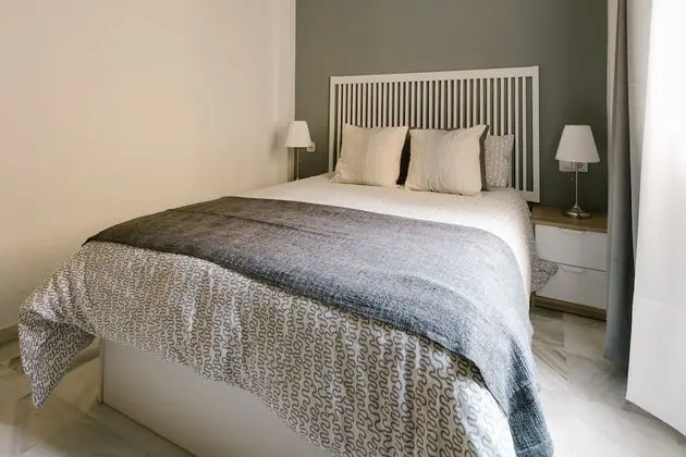 Apart Daire, 2 Yatak Odası, Avlu Manzaralı