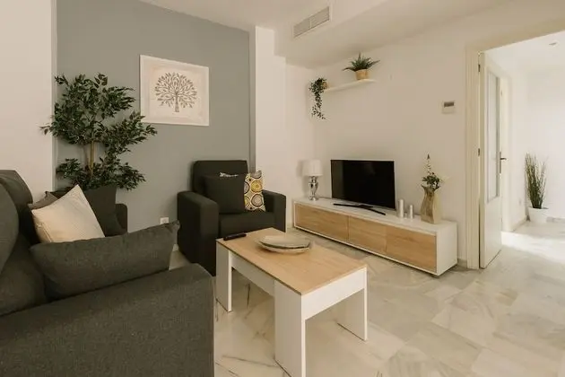 Apart Daire, 2 Yatak Odası, Avlu Manzaralı