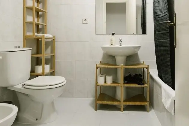 Apart Daire, 2 Yatak Odası, Avlu Manzaralı