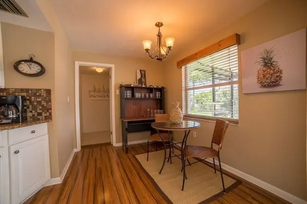 Ev (1453 Viking Ct)