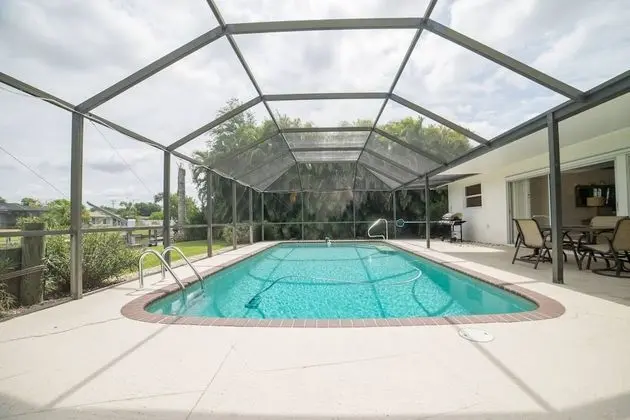 Ev (1453 Viking Ct)