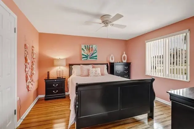Ev (1453 Viking Ct)