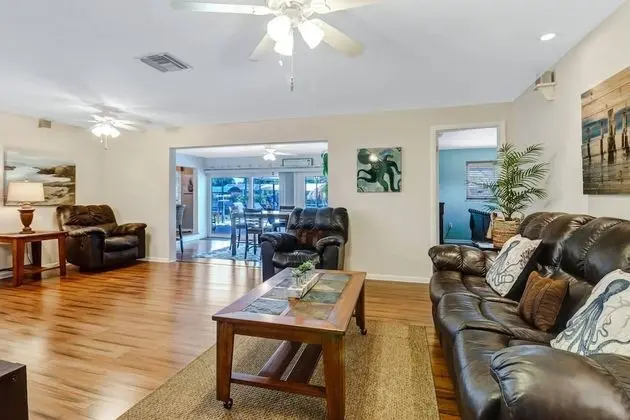 Ev (1453 Viking Ct)