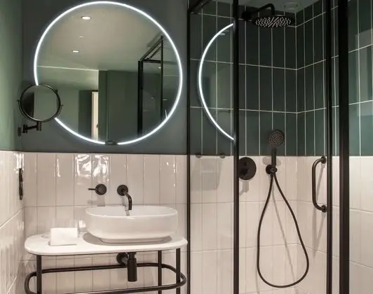 Junior Süit, 1 En Büyük (King) Boy Yatak